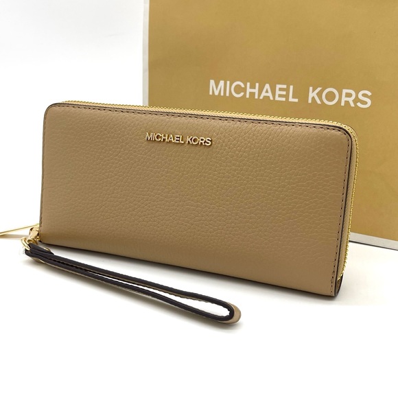 Michael Kors Large Continental Wallet Wristlet - Picture 1 of 7